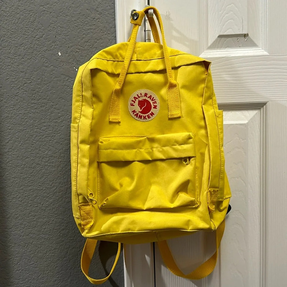 Fjallraven Yellow everyday outdoor Kamden Backpack - Picture 2 of 5